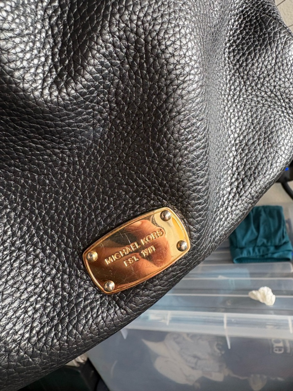 Michael Kors Black Pebbled Leather Shoulder Bag with Gold Hardware - Picture 4 of 8